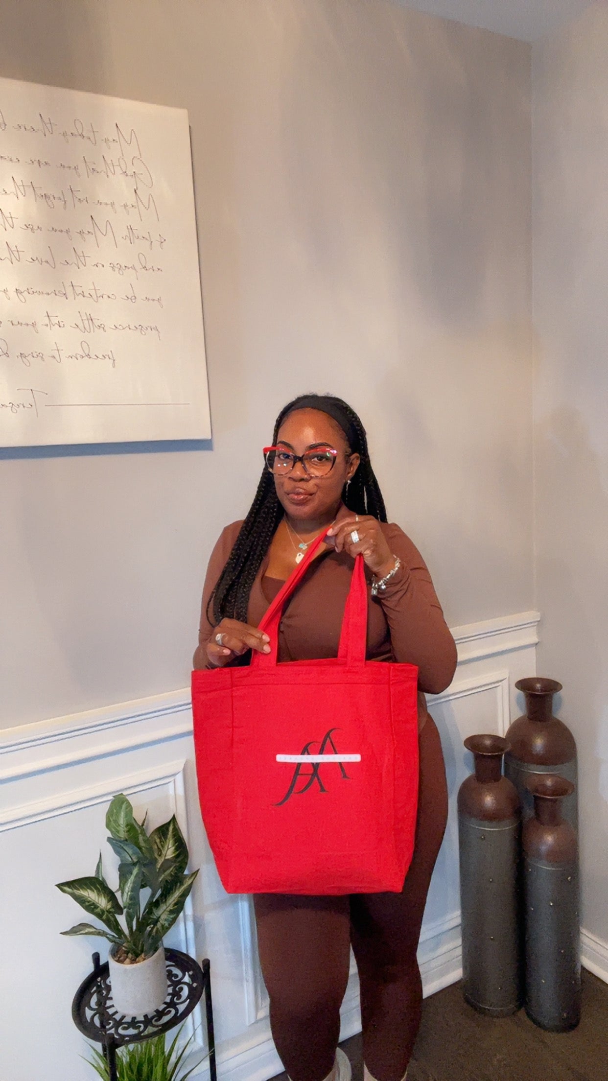 Statement Tote